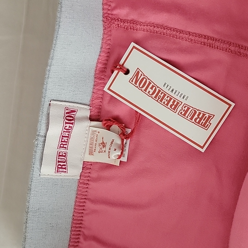 True Religion - Picture 4 of 4
